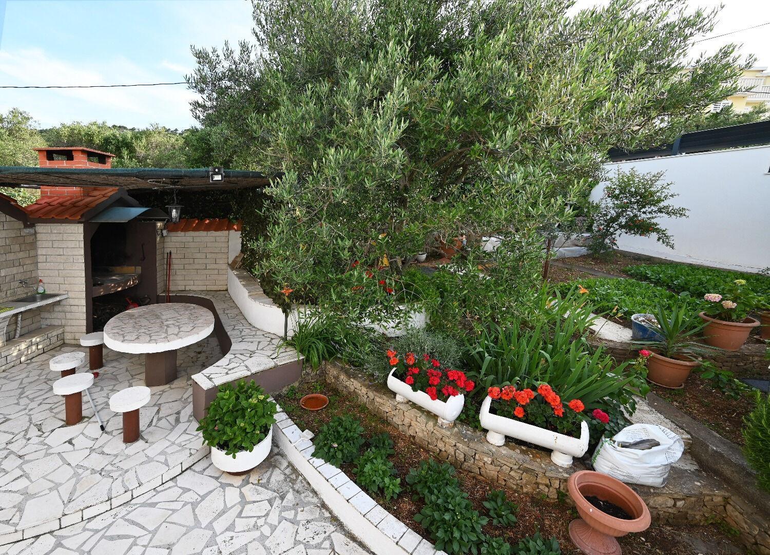 Apartment Mihovilovic Slatine Εξωτερικό φωτογραφία