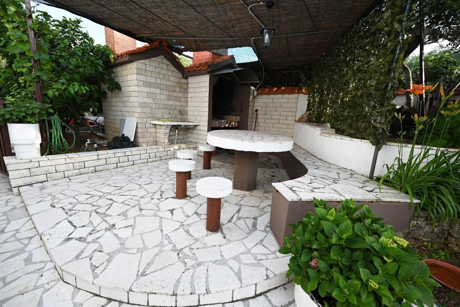 Apartment Mihovilovic Slatine Εξωτερικό φωτογραφία